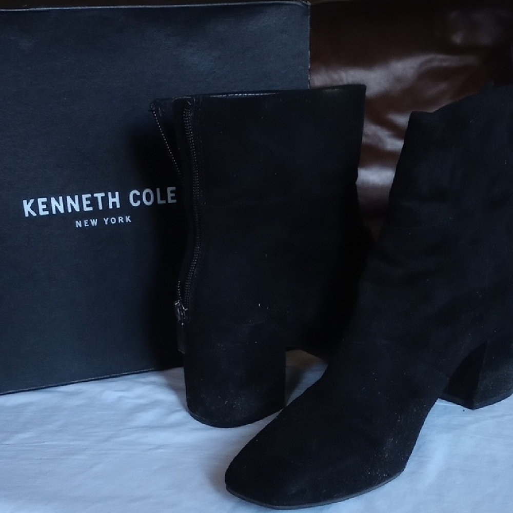 Kenneth Cole Women's Fabric Suede Black Booties